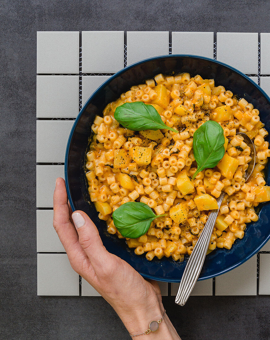 One pot pasta with potatoes