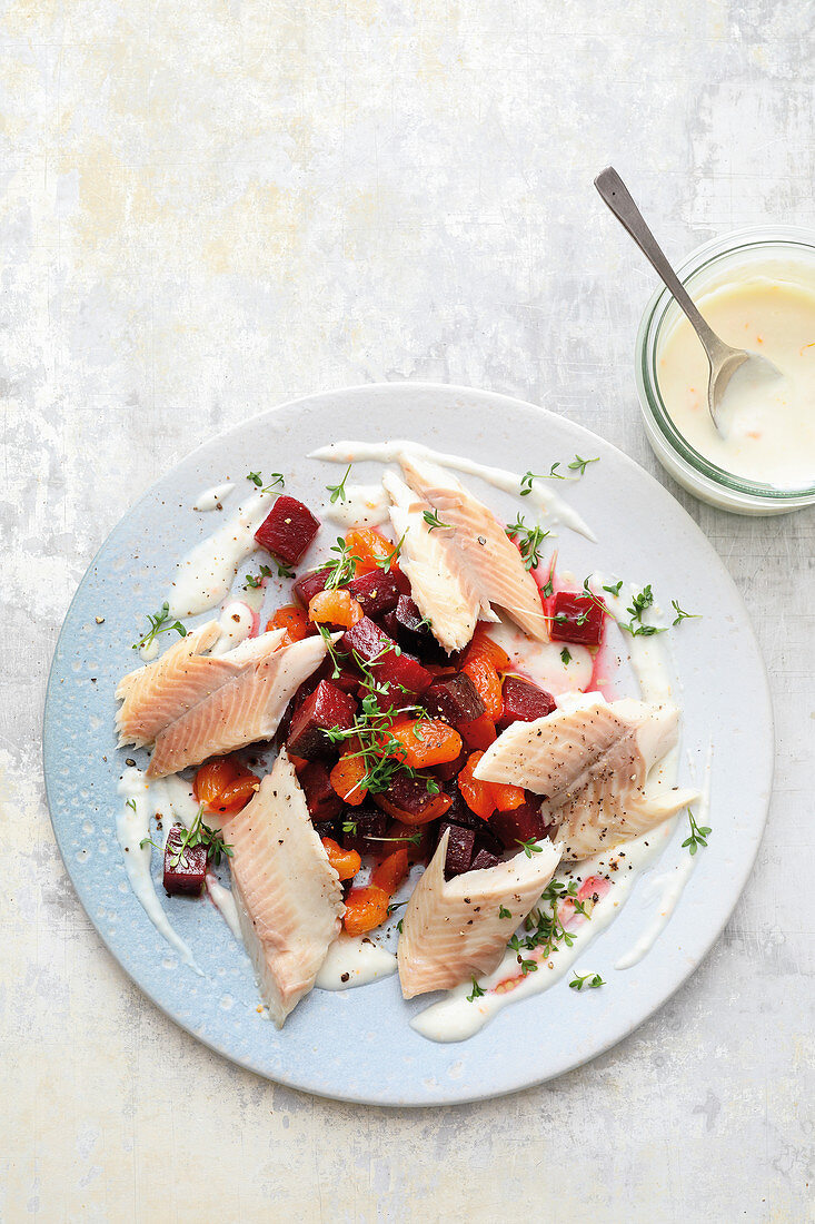Beetroot salad with smoked trout