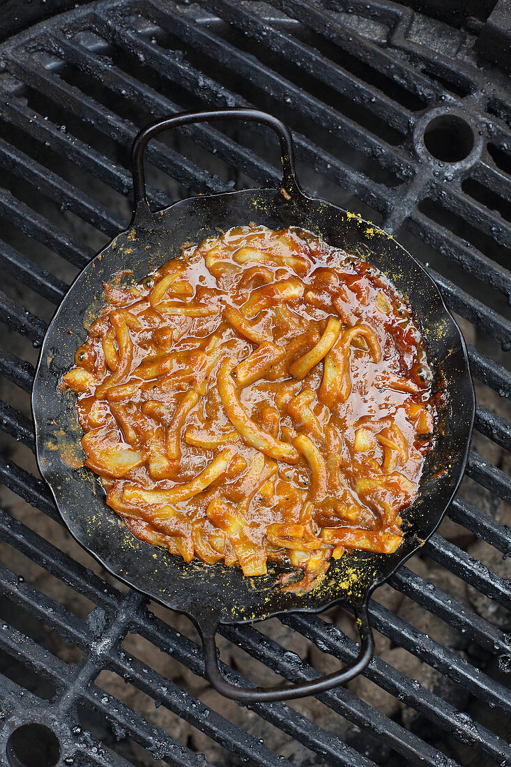 Gegrillte Zwiebeln mit Barbecuesauce