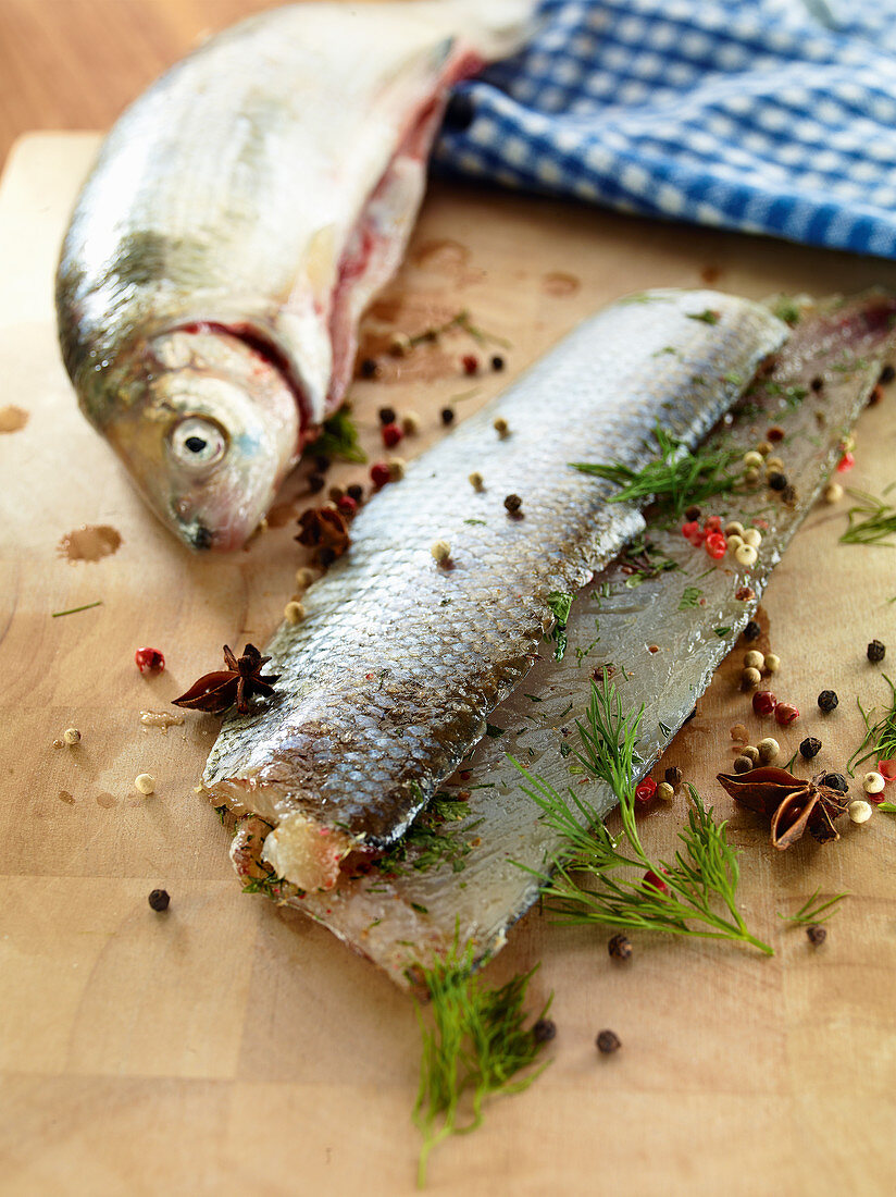 Whitefish with herbs and spices