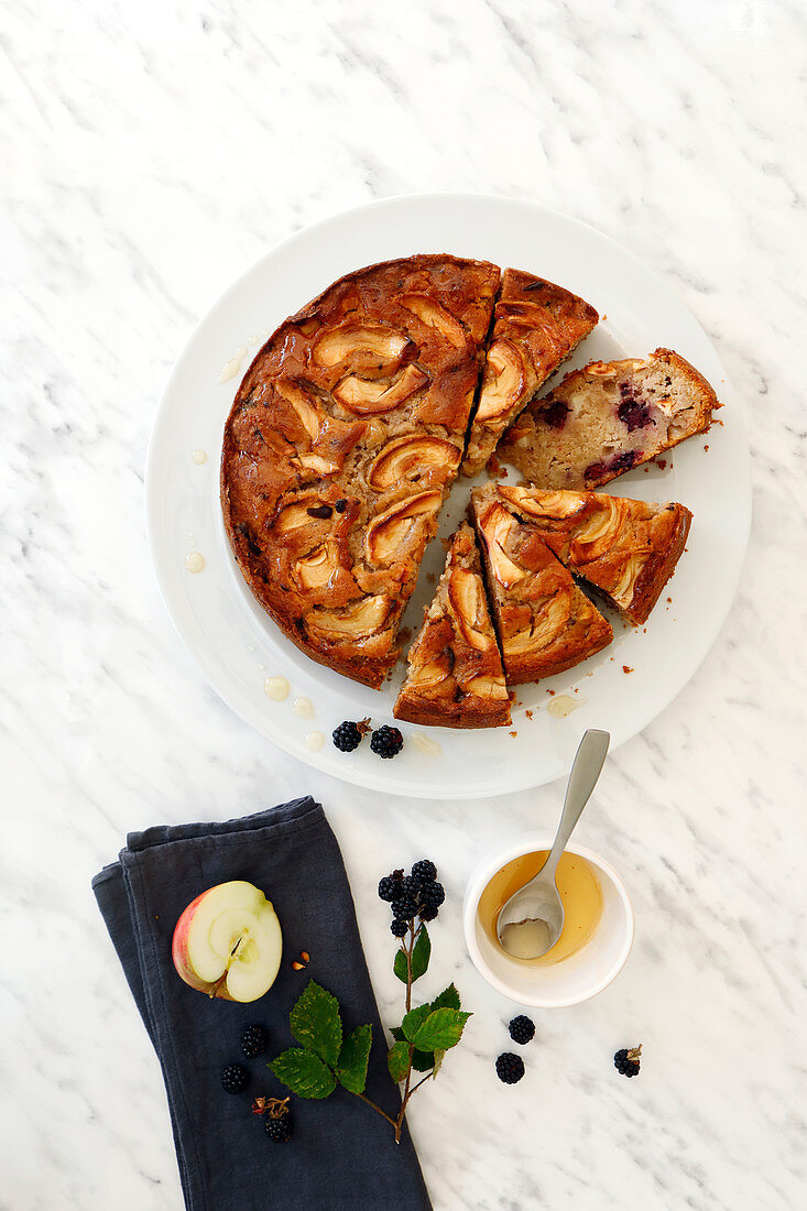 Homemade Blackberry and Apple Cake