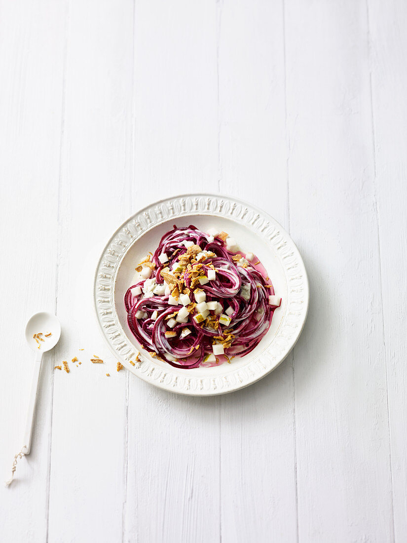 Beetroot noodles with gorgonzola sauce
