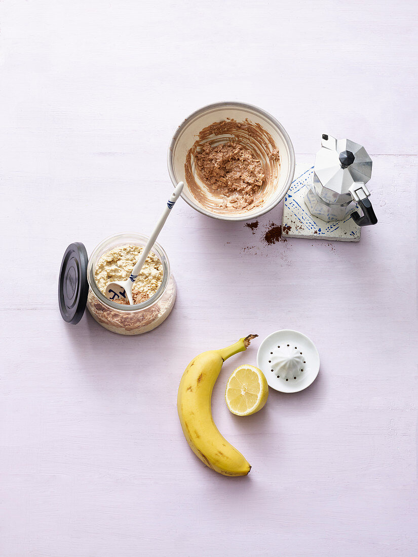 Ingredients for mocha oats with banana and chocolate