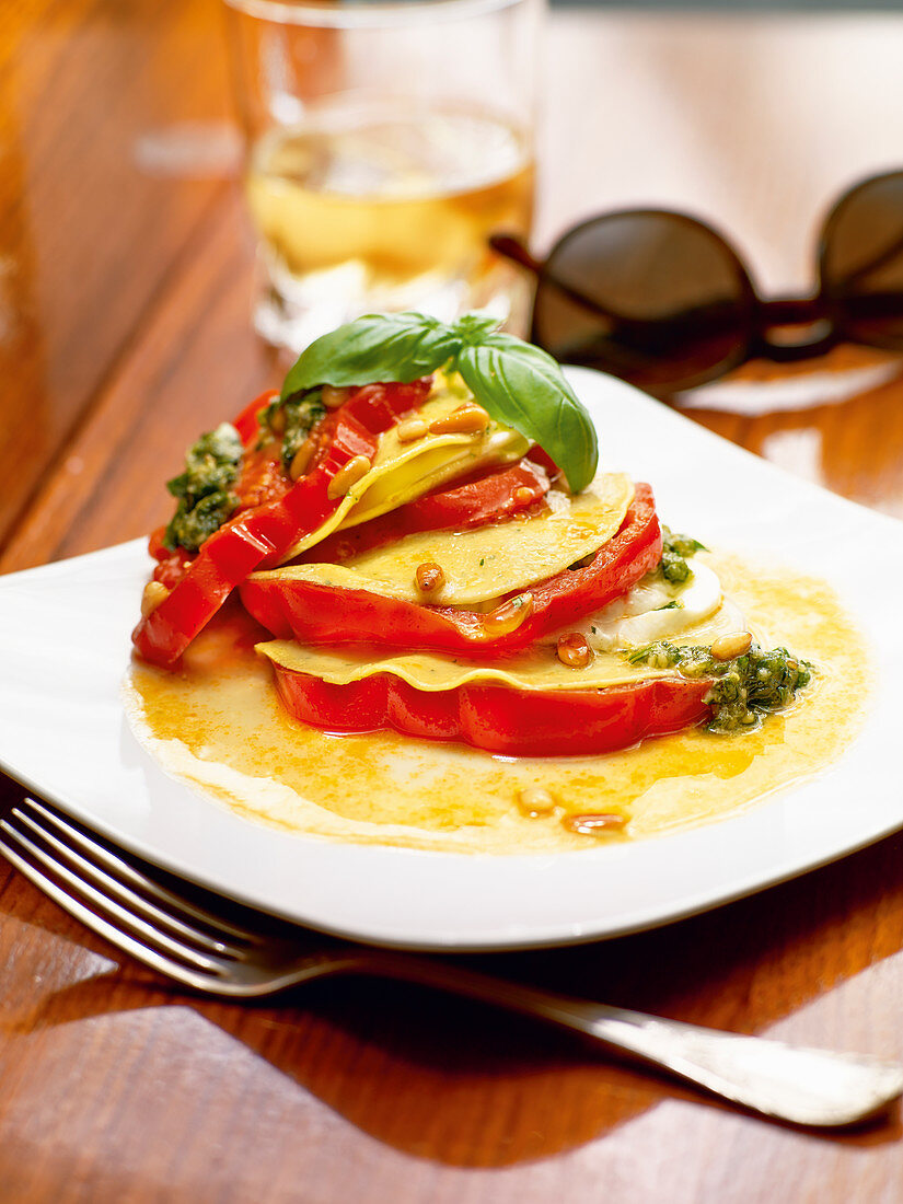 Offene Tomaten-Mozzarella-Ravioli