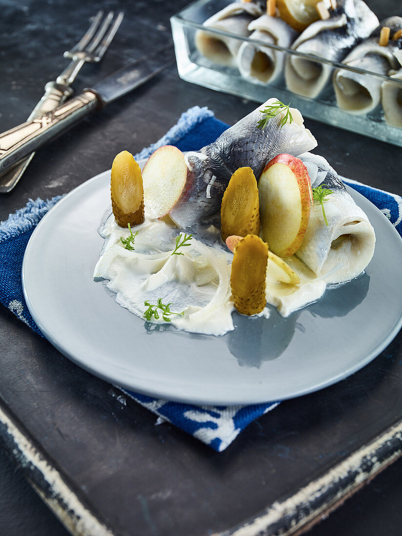 Rollmops with apple, onions and gherkins