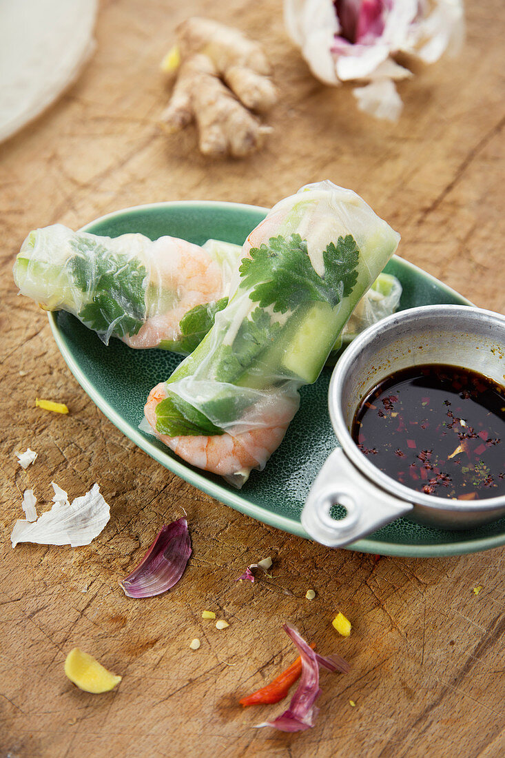 Spring rolls with tofu and shrimps