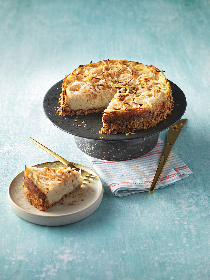 Pear cake with a mandarin and quark filling