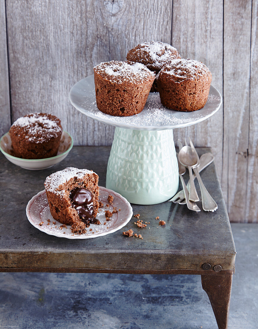 Chocolate muffins with a liquid core (low carb)