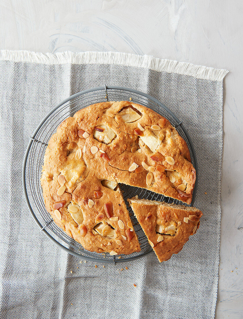 Apfelkuchen mit Marzipan (zuckerfrei)