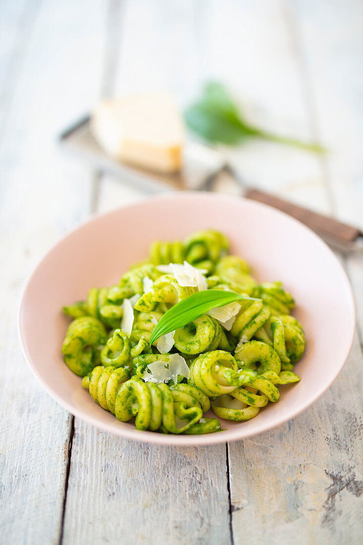 Pasta with wild garlic pesto and Parmesan