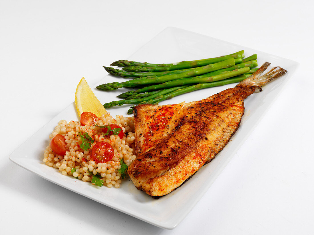 Fish with asparagus and couscous