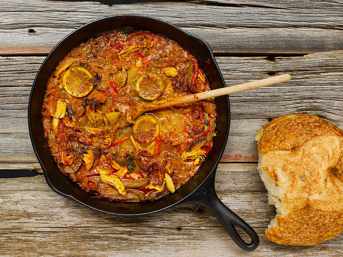 Spicy chicken and lime stew