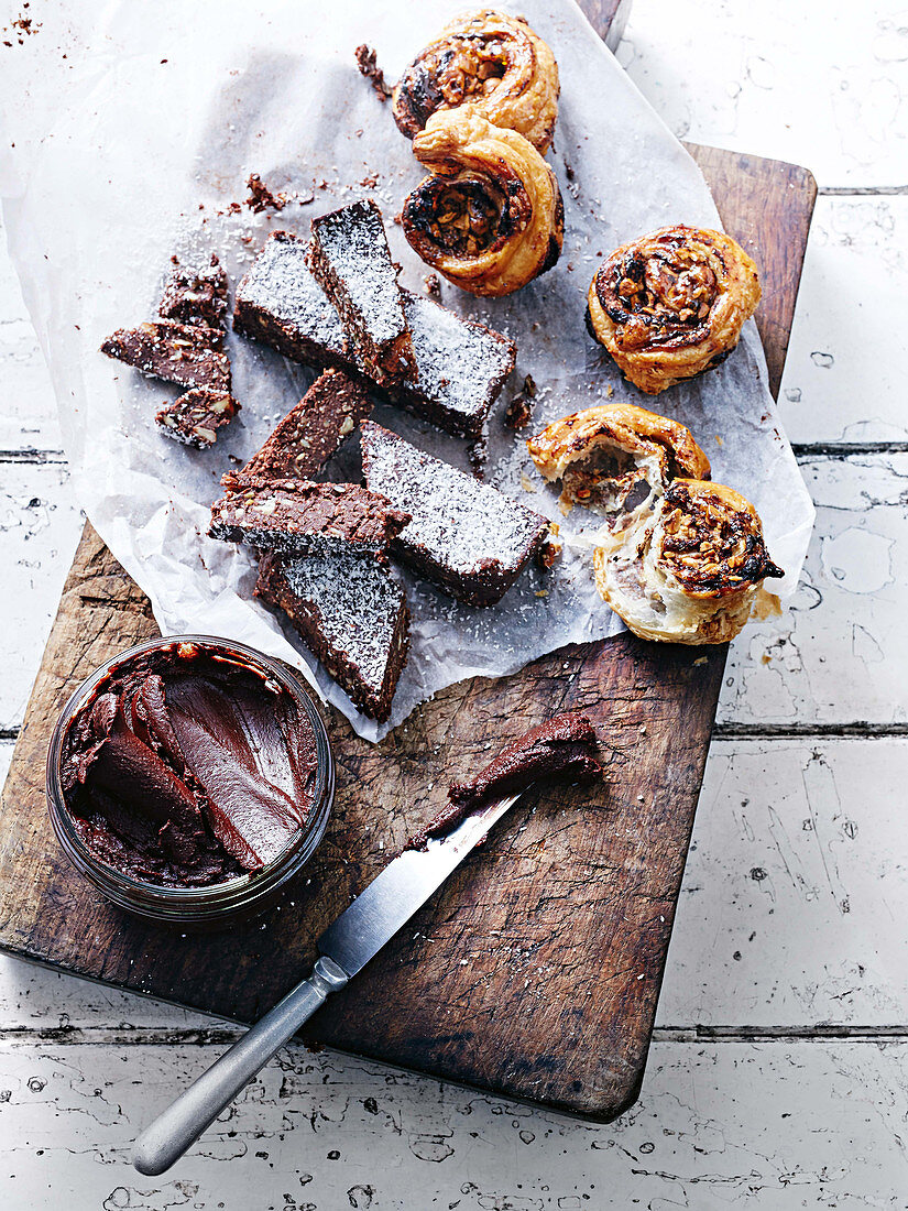 Nut nougat cream, nut nougat bars and puff pastry with nut nougat