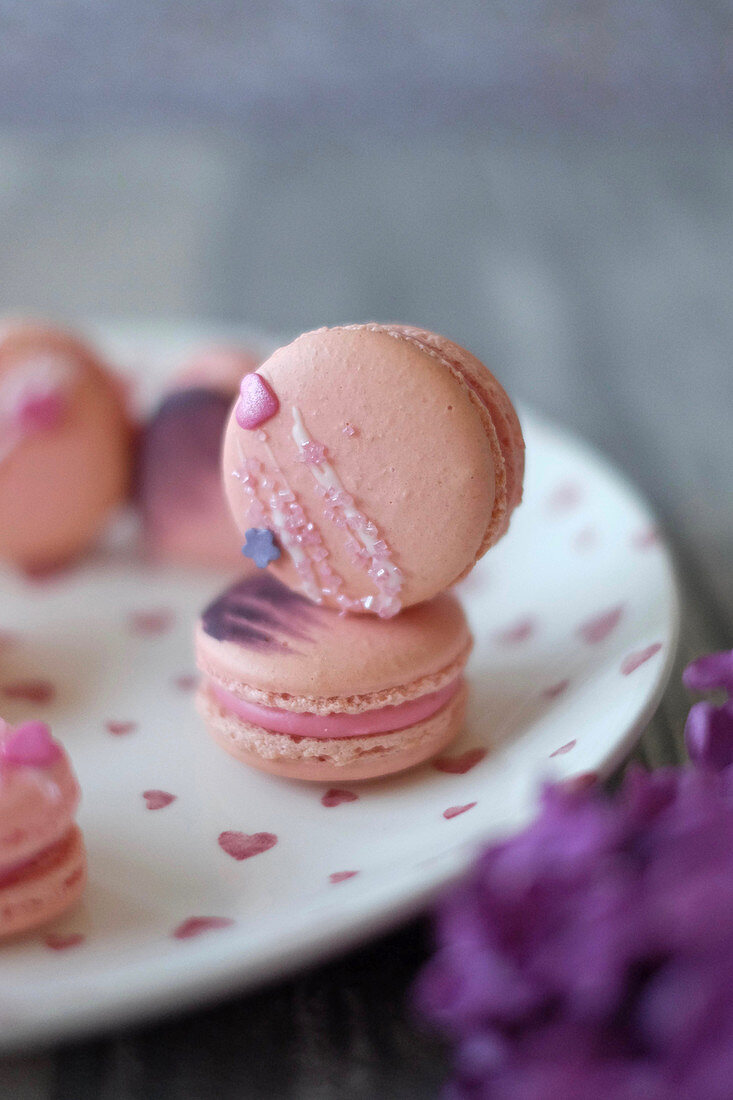 Rhubarb macaroons