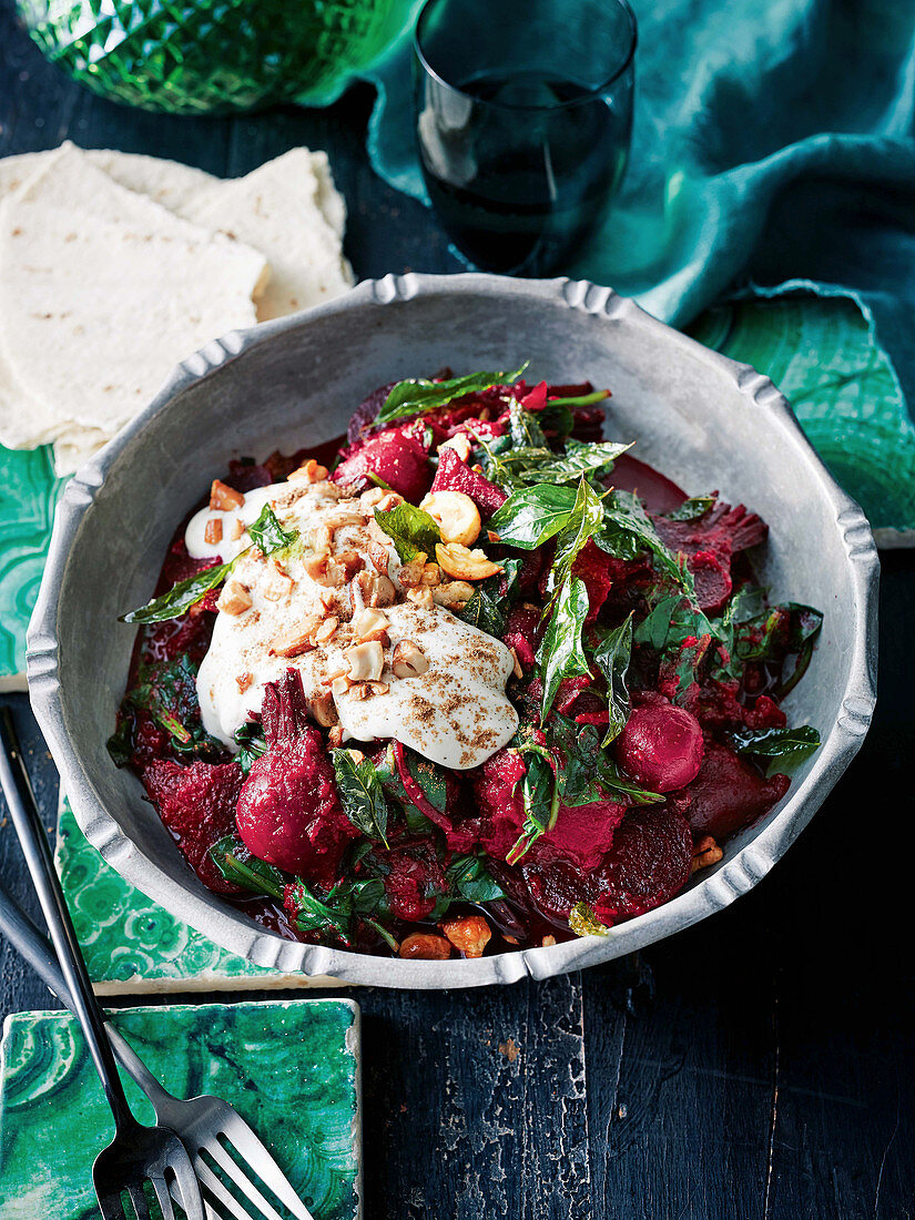 Rote-Bete-Curry mit Butternusskürbis