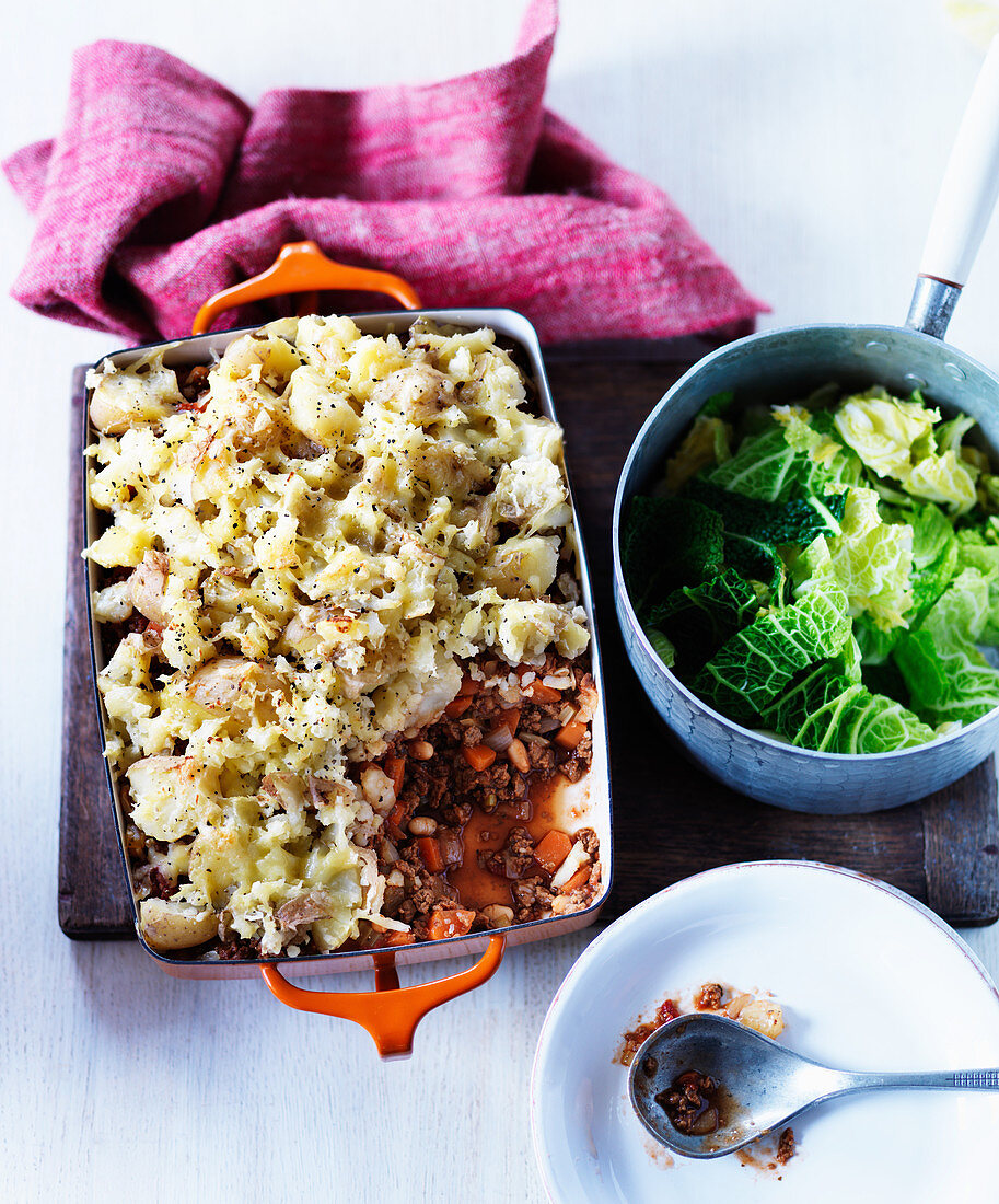 Shepherd's pie with lamb and cabbage