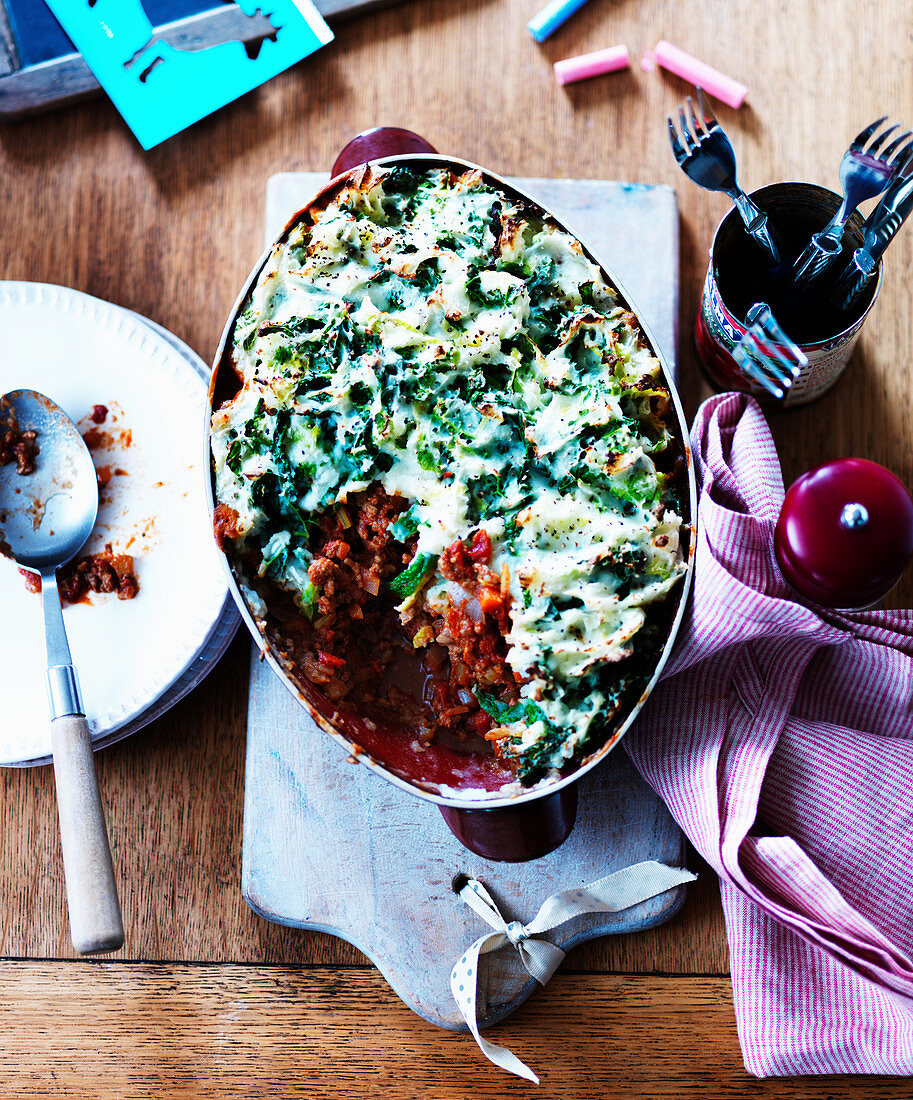 Shepherd's pie with minced lamb and cabbage