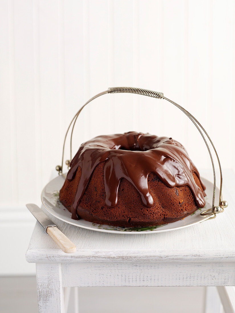 Boiled Raisin Chocolate Cake
