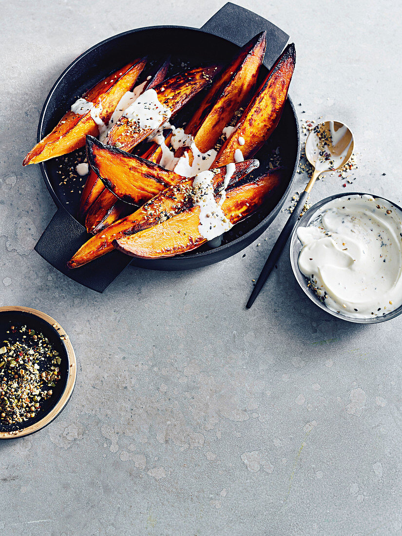 Roasted sweet potatoes with chilli and seeds