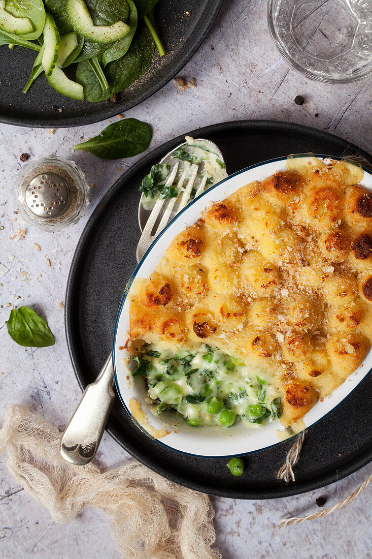 Vegetarische Potato Pot Pie (Kartoffelauflauf, USA), angebrochen