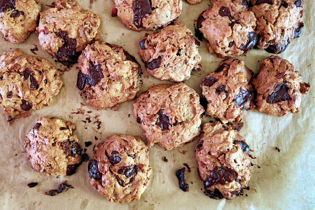 Vegan chocolate biscuits