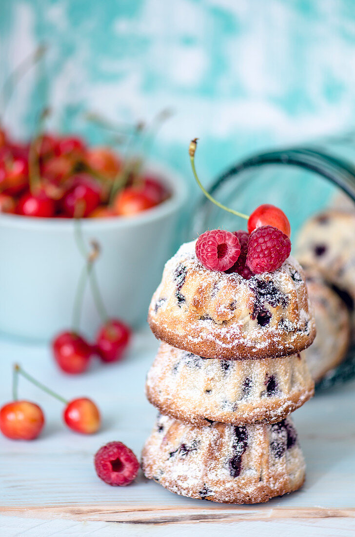 Mini Bundt cakes with berries