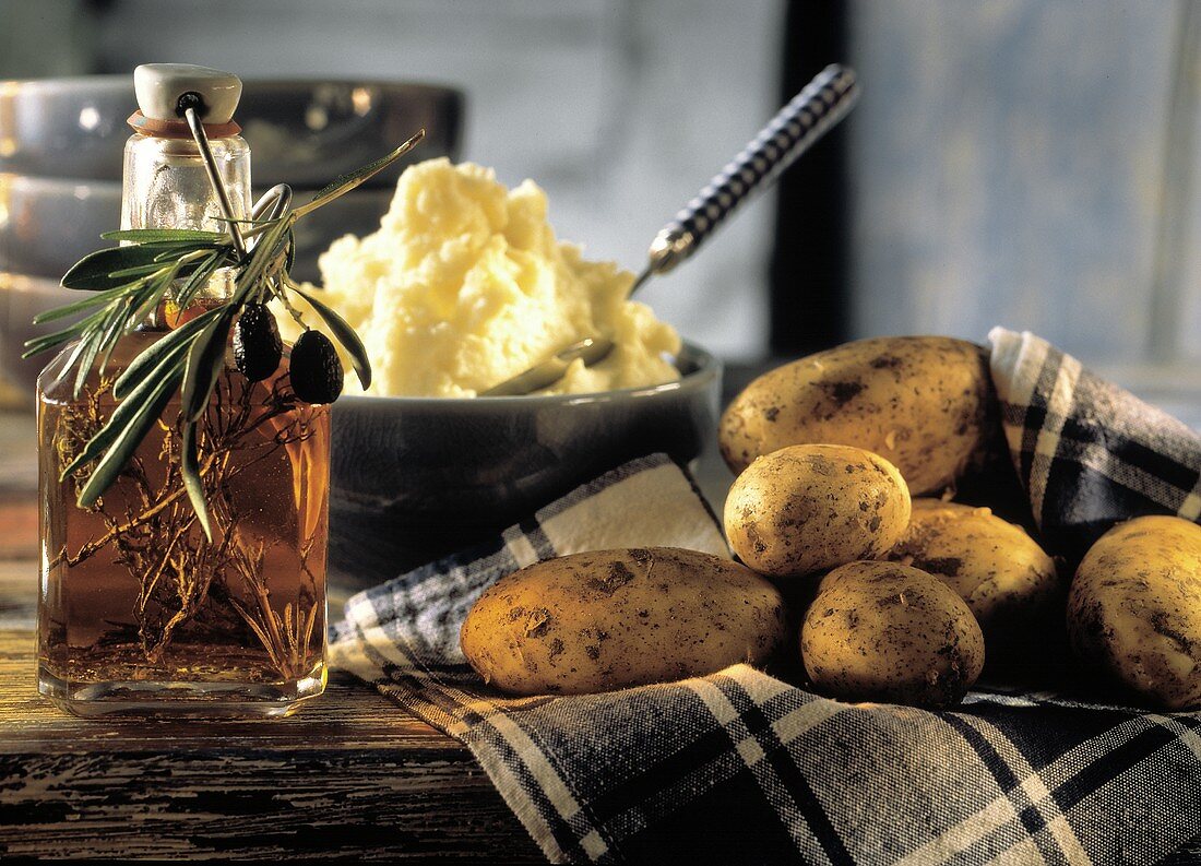 Kartoffelpüree, frische Kartoffeln & Oliven-Kräuter-Öl