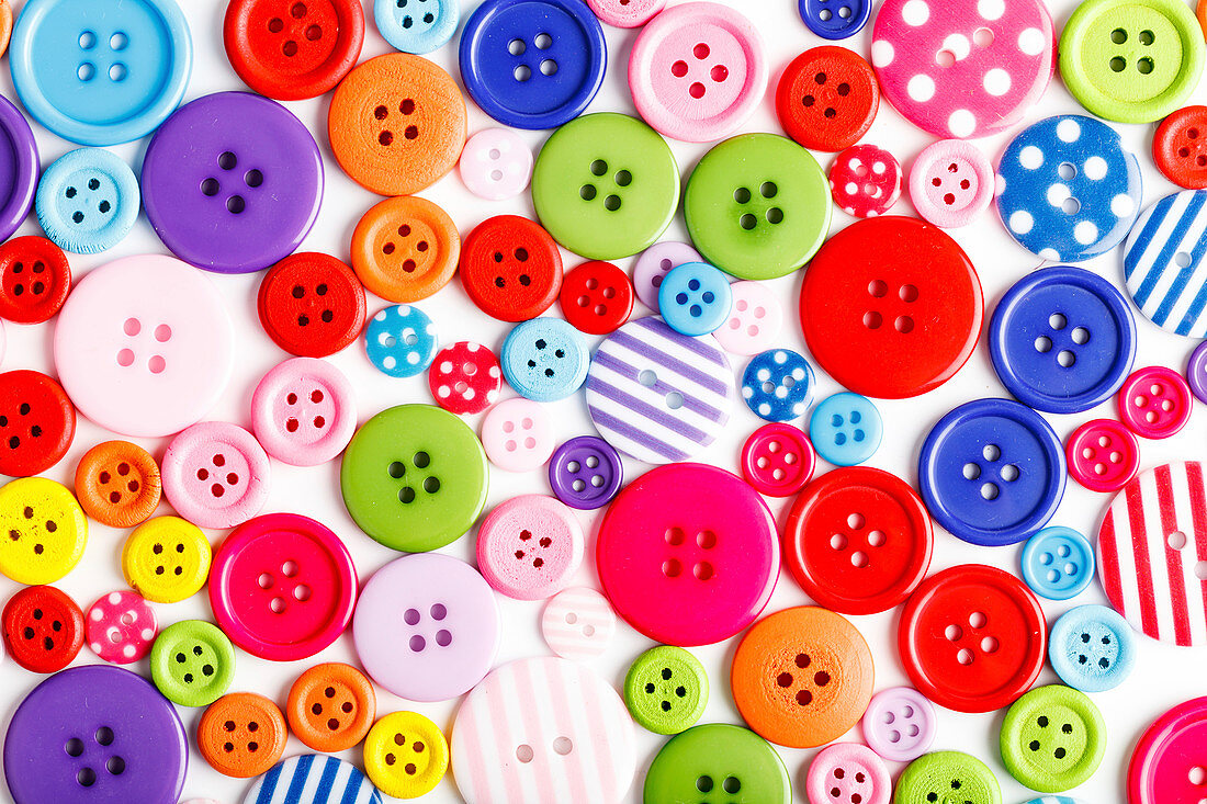 Assorted buttons