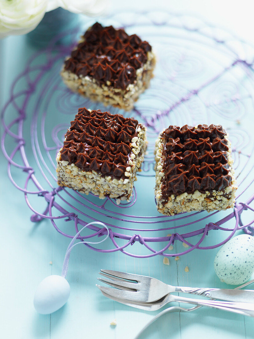 Chocolate nut cakes for Easter