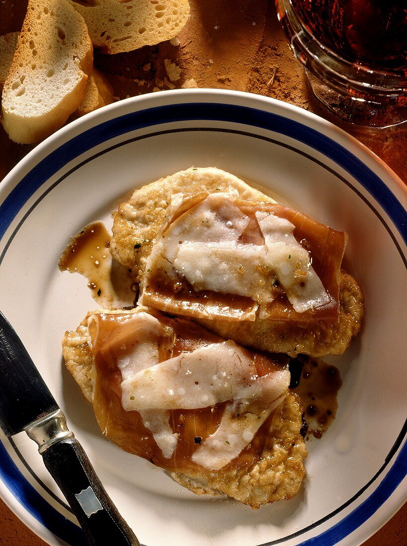 Scaloppine alla bolognese (Kalbsschnitzel mit Parmaschinken)