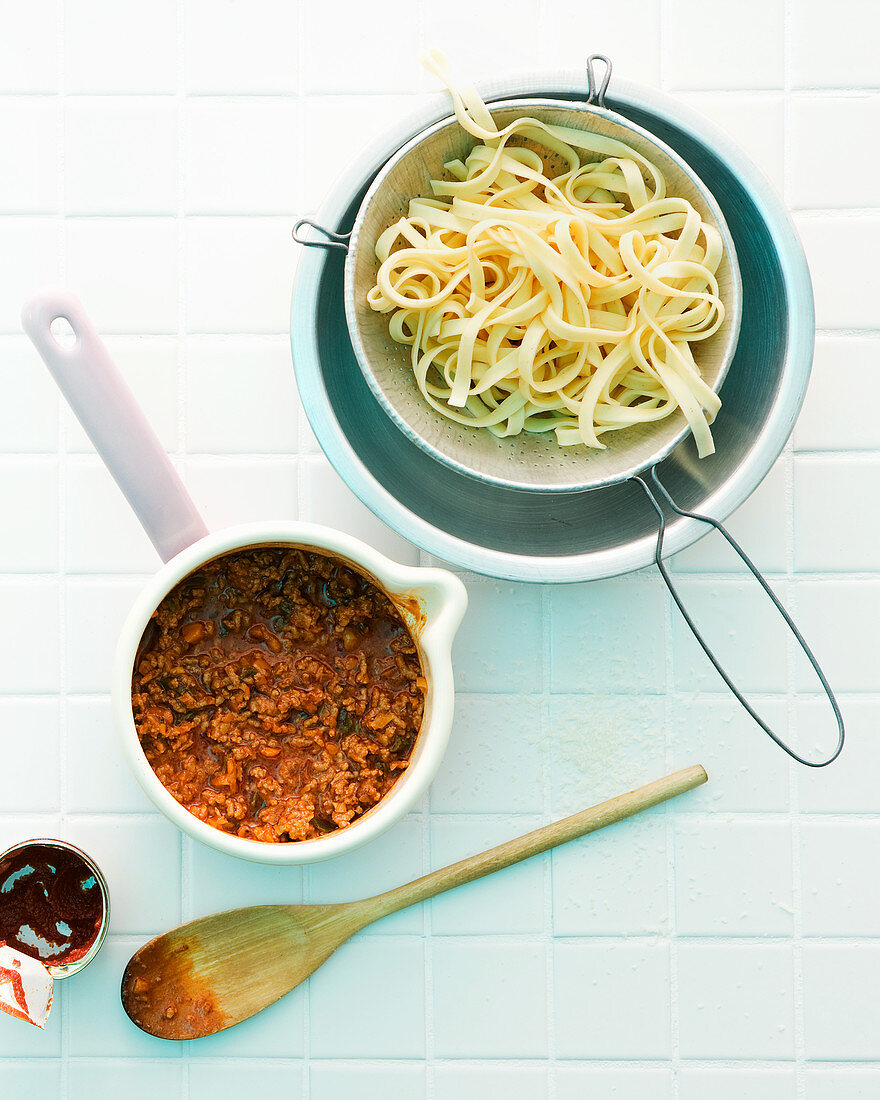 Quick and easy bolognese