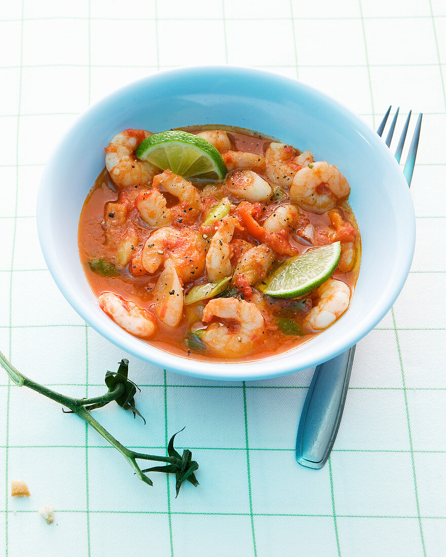 Shrimp stew with limes and spring onions