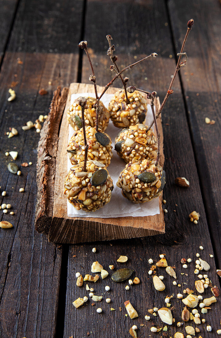 Curried quinoa energy balls