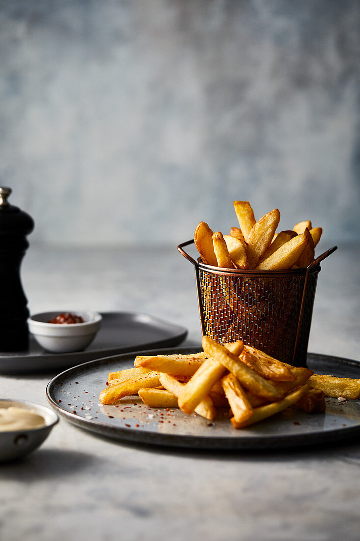 French fries with chili salt