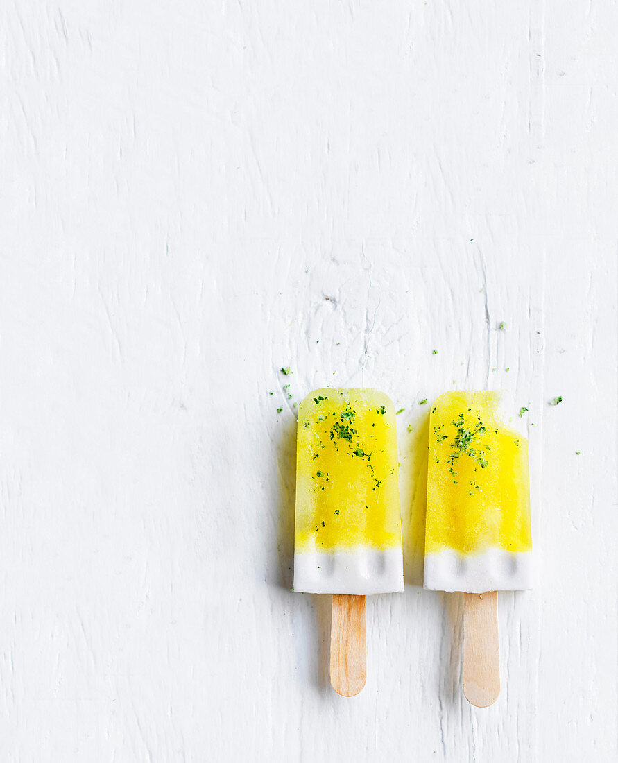Pine-lime and coconut pops