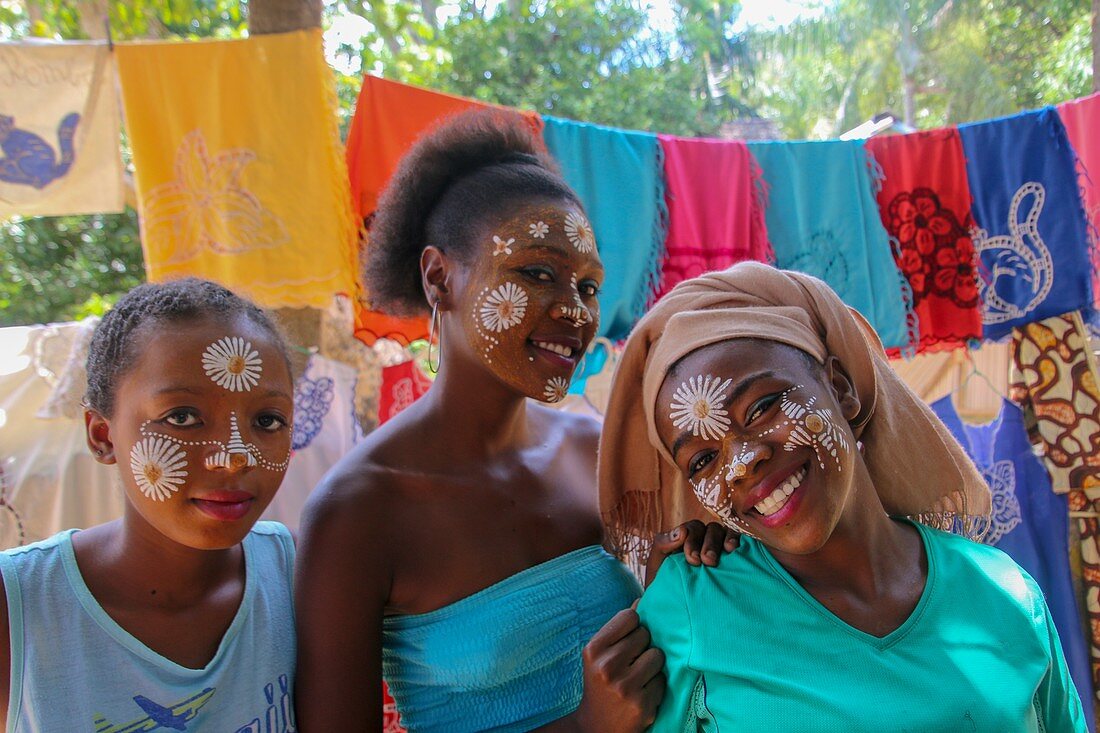 Girls with painted faces, Madagascar