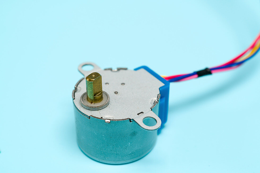 Stepper motor with gearbox
