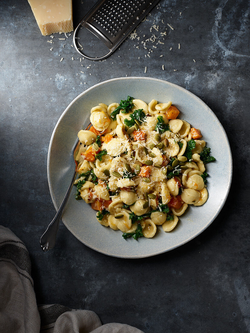 Orecchiette with vegetables and cheese