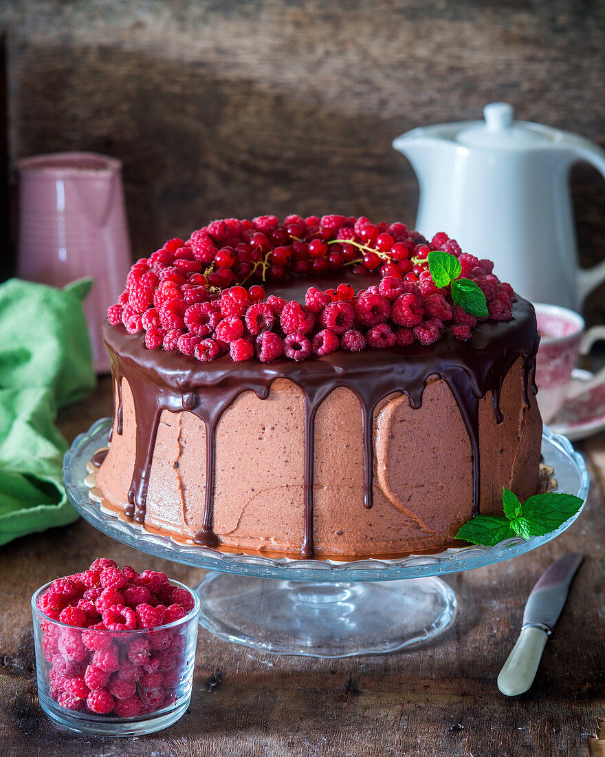 Chocolate raspberry cake