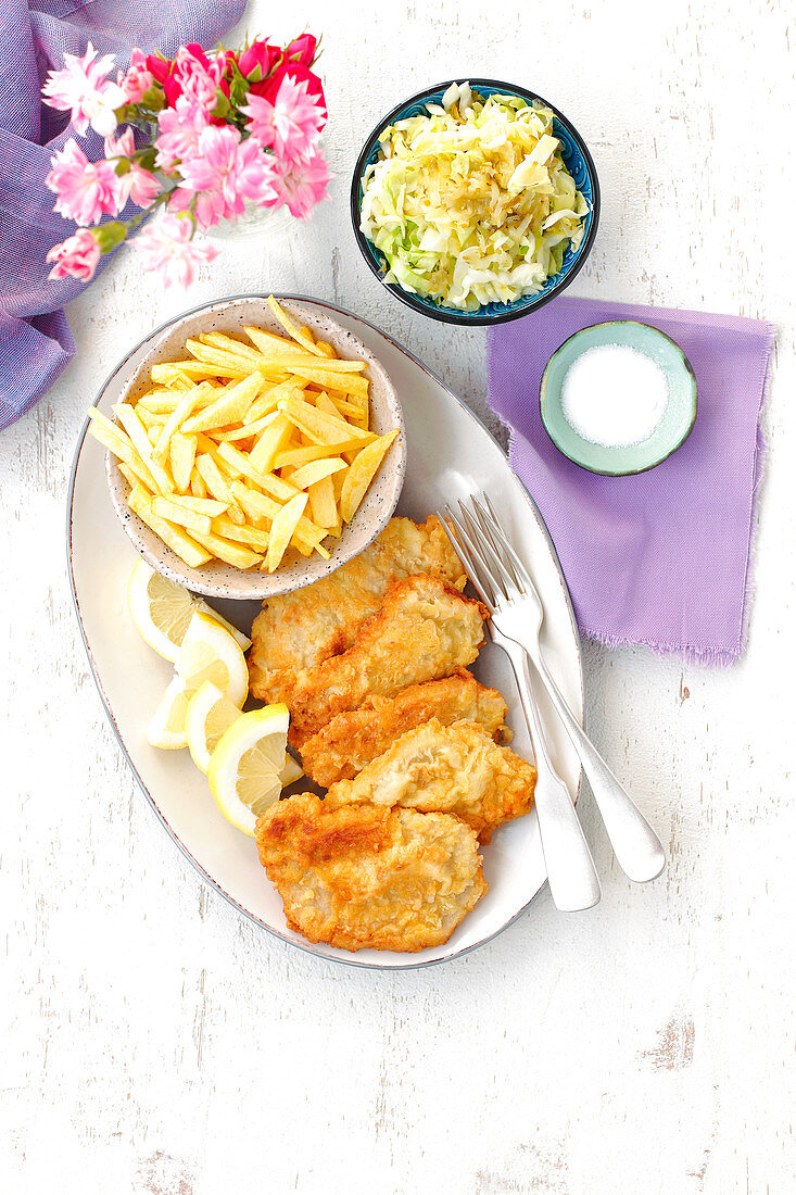 Breaded pork chops with chips