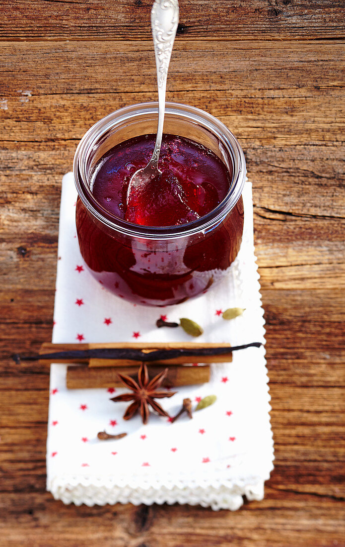 Homemade red wine punch jelly with star anise and cinnamon