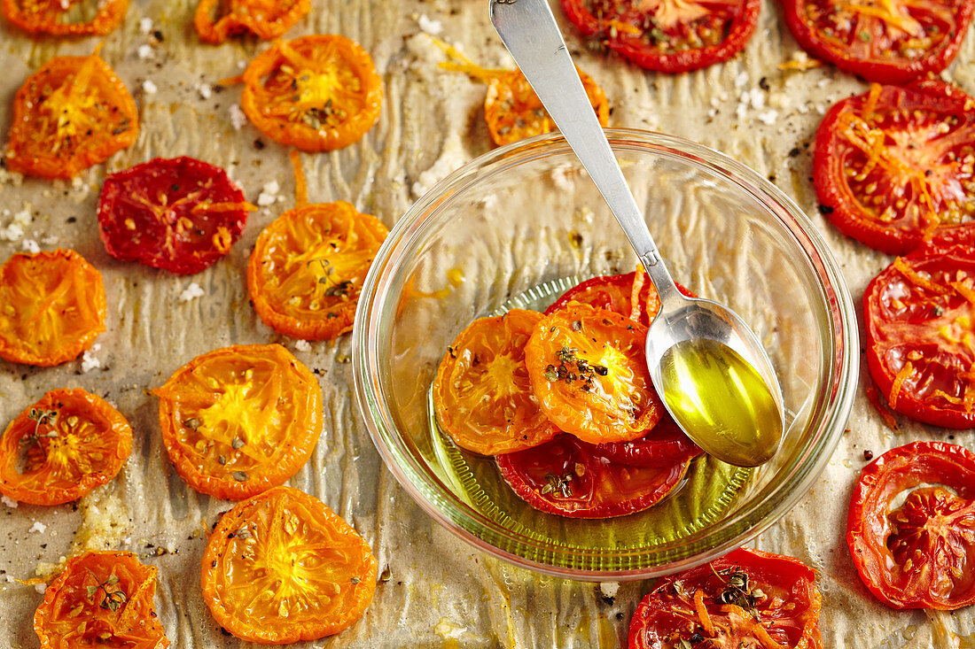 Oven roasted tomatoes with oregano, salt and olive oil