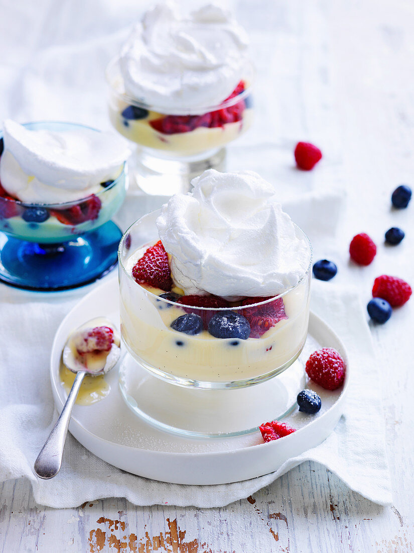 Meringue Clouds with Mixed Berries