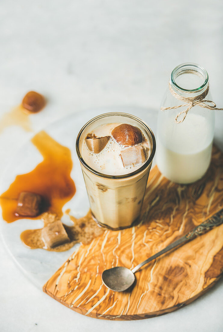 Iced Caramel Latte [with Coffee Ice Cubes]