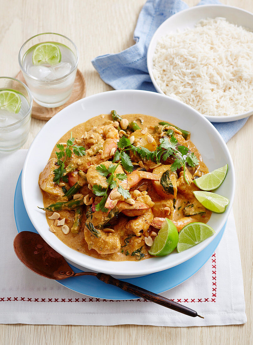 Massaman Prawn and Vegetable Curry