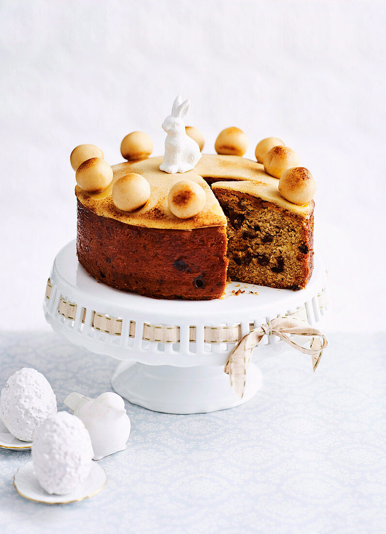 Simnel Cake mit Marzipan zu Ostern