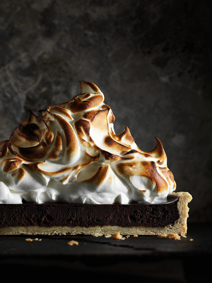 Chocolate torte with meringue