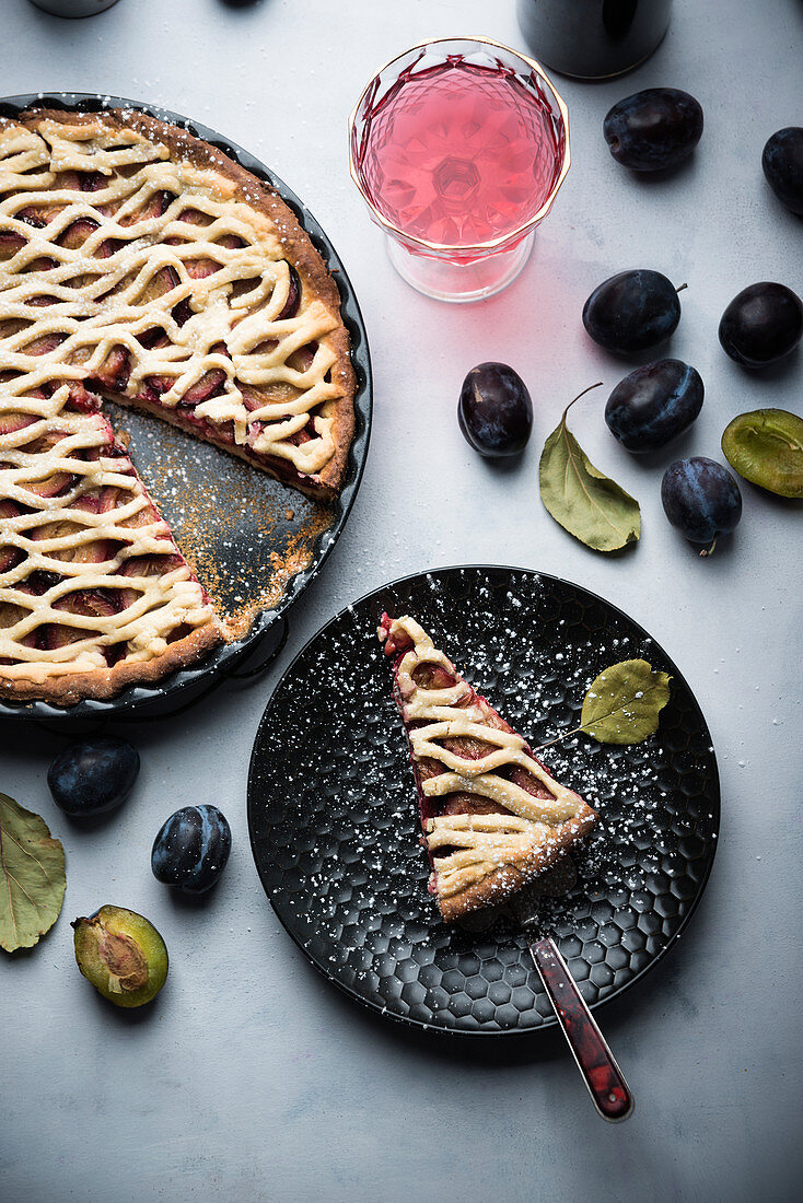 Vegan plum cake with shortcrust pastry