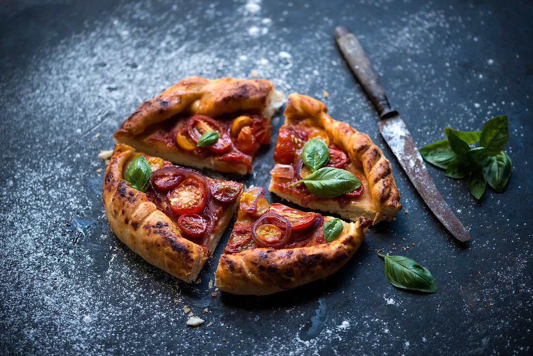 Veganer Tomaten-Zwiebel-Kuchen