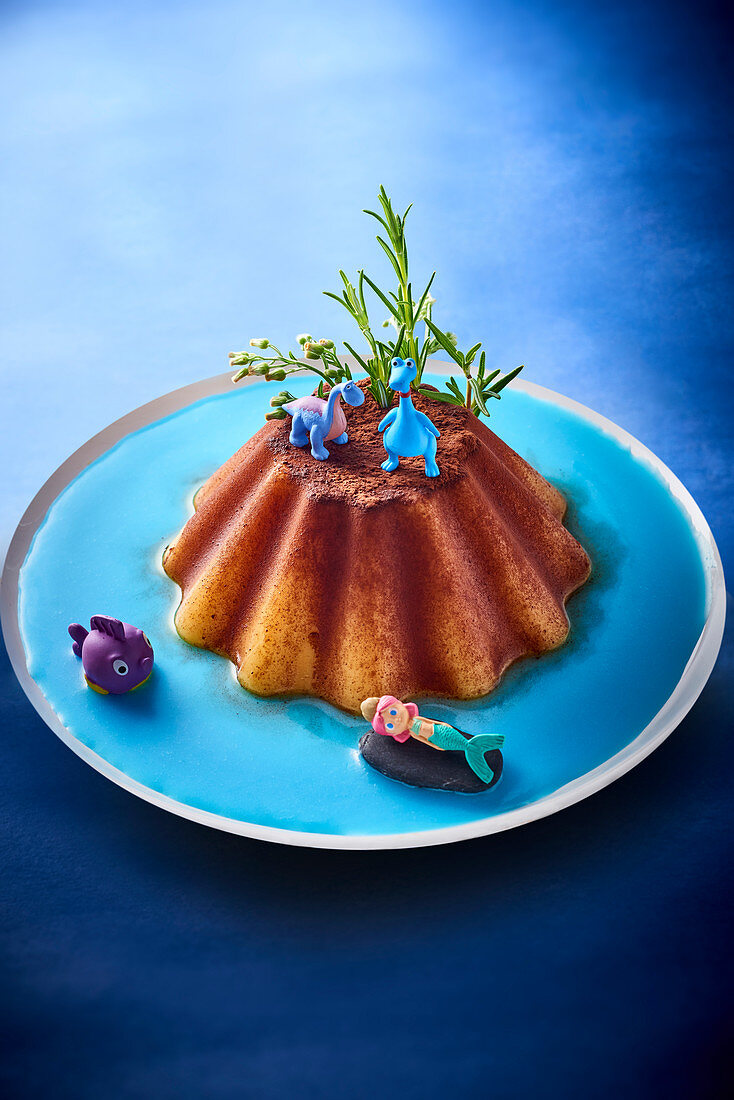 Flan with rosemary and animal figures